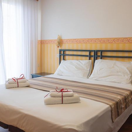 Hotel Consul - Family Hotel Riccione Esterno foto
