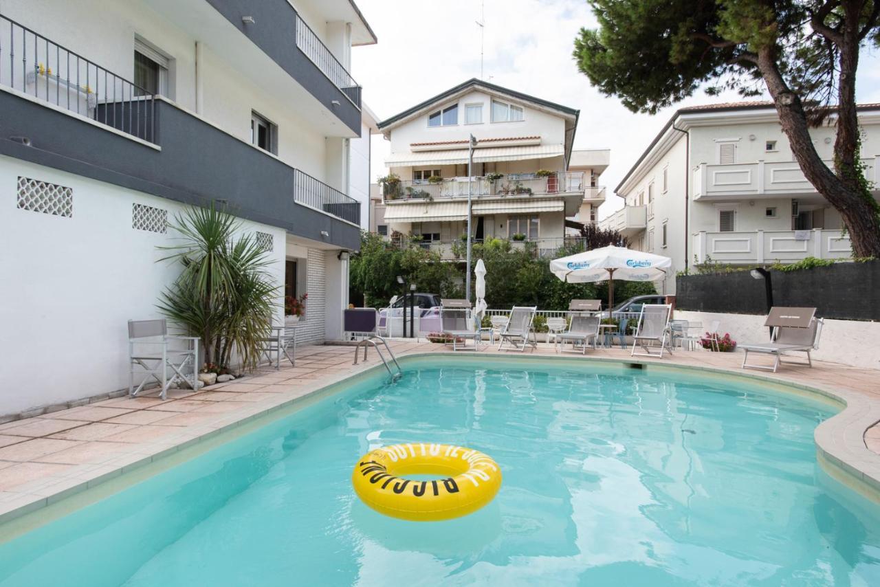 Hotel Consul - Family Hotel Riccione Esterno foto
