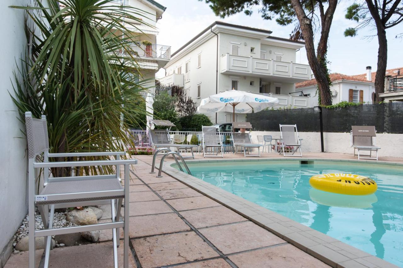 Hotel Consul - Family Hotel Riccione Esterno foto