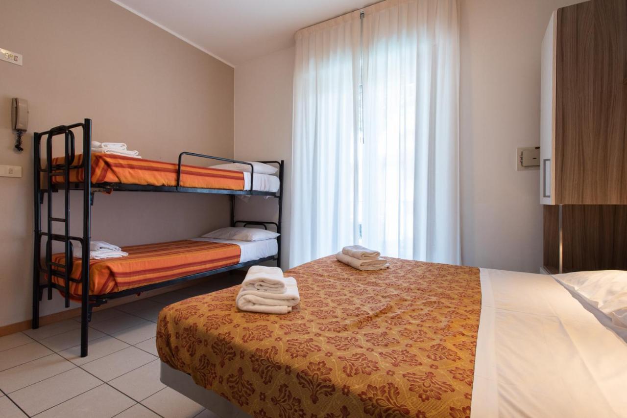 Hotel Consul - Family Hotel Riccione Esterno foto