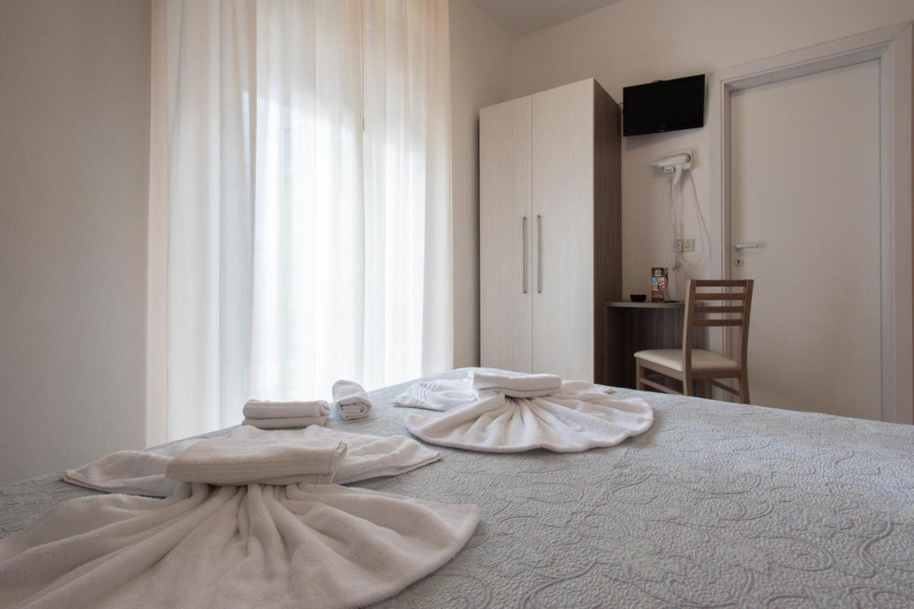 Hotel Consul - Family Hotel Riccione Esterno foto