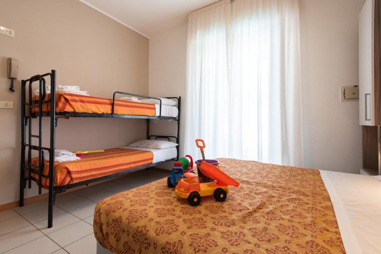 Hotel Consul - Family Hotel Riccione Esterno foto