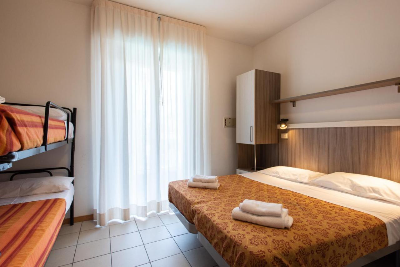 Hotel Consul - Family Hotel Riccione Esterno foto