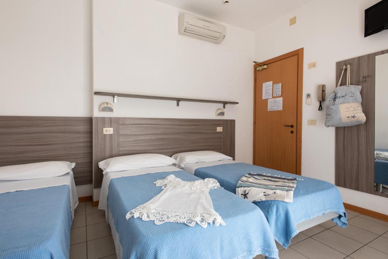 Hotel Consul - Family Hotel Riccione Esterno foto