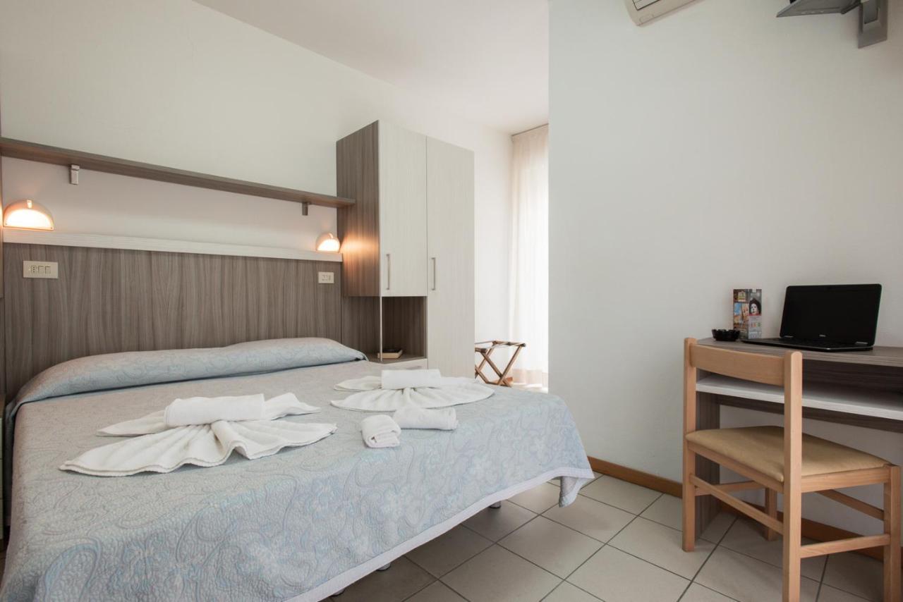 Hotel Consul - Family Hotel Riccione Esterno foto
