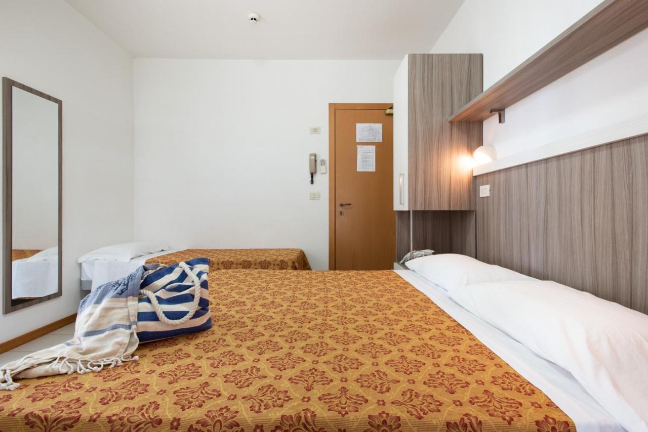 Hotel Consul - Family Hotel Riccione Esterno foto
