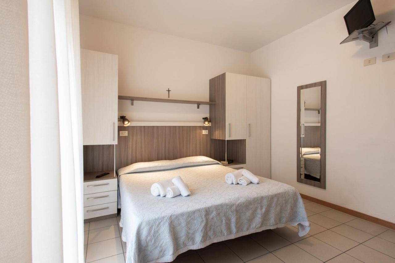 Hotel Consul - Family Hotel Riccione Esterno foto