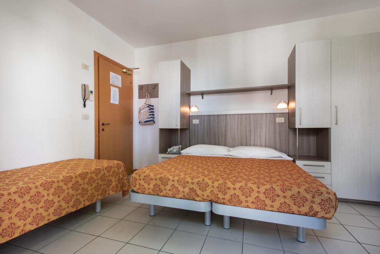 Hotel Consul - Family Hotel Riccione Esterno foto