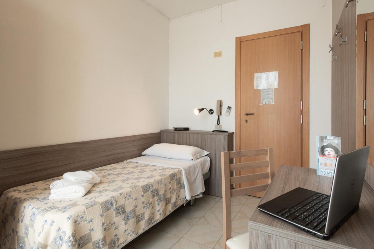 Hotel Consul - Family Hotel Riccione Esterno foto