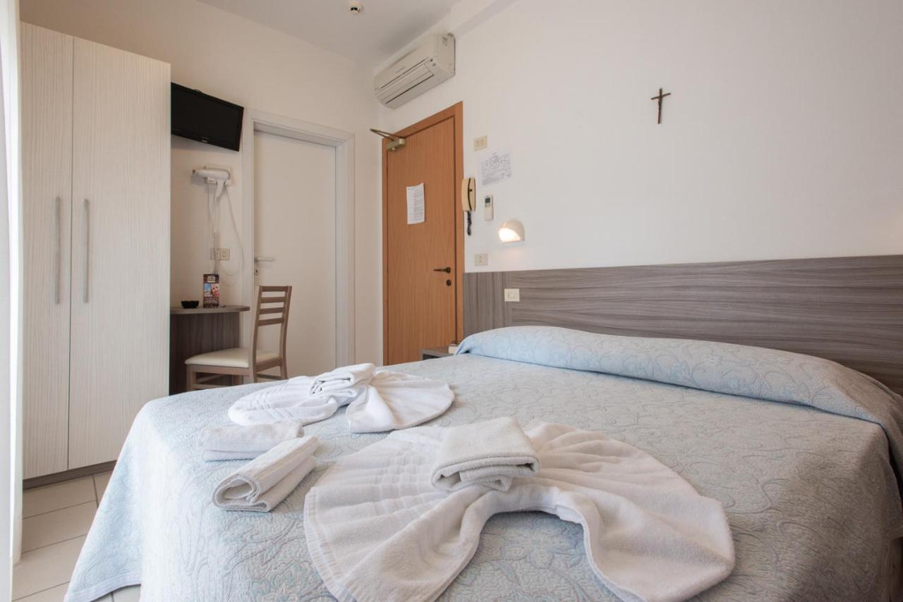 Hotel Consul - Family Hotel Riccione Esterno foto