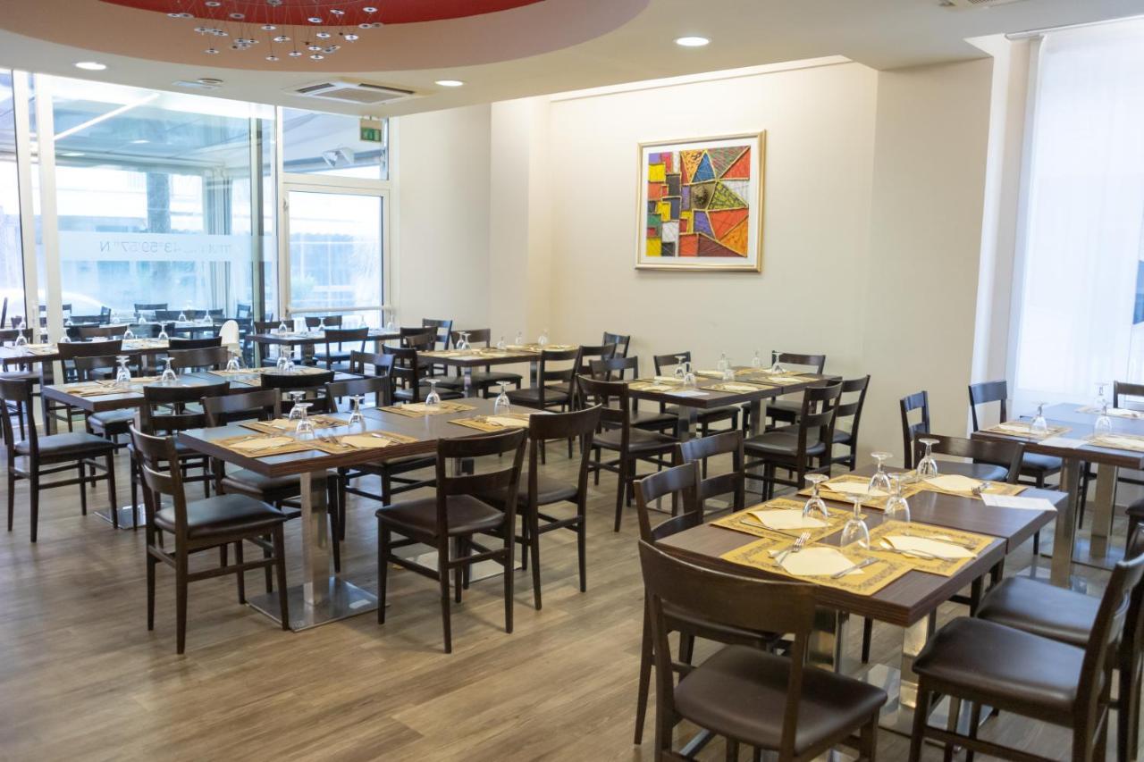 Hotel Consul - Family Hotel Riccione Esterno foto