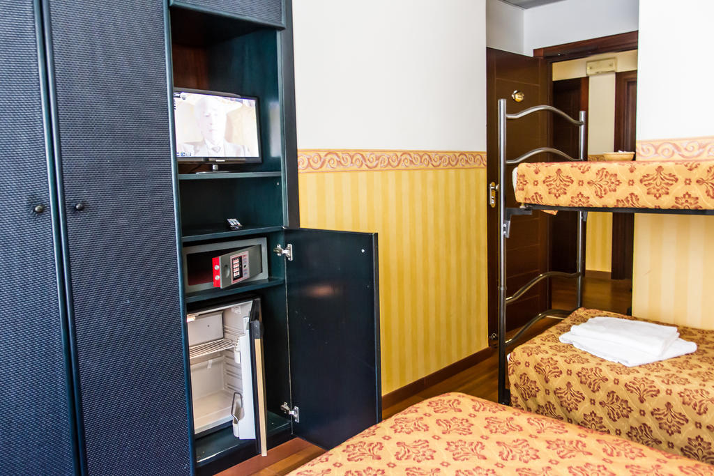 Hotel Consul - Family Hotel Riccione Camera foto