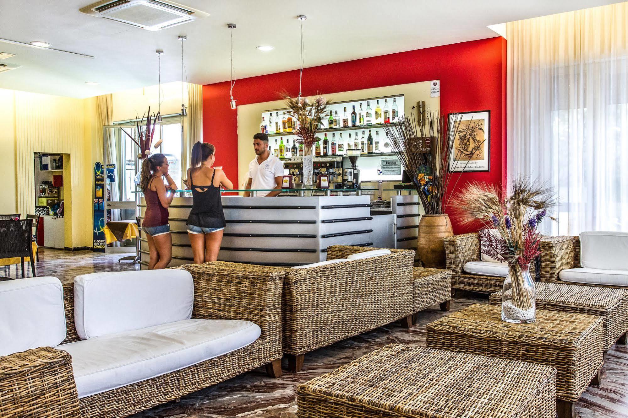 Hotel Consul - Family Hotel Riccione Esterno foto